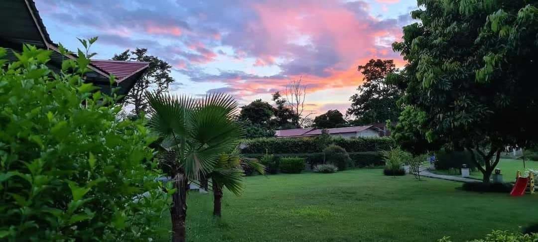 Palette Alaya Resort, Corbett Нейнитал Екстериор снимка
